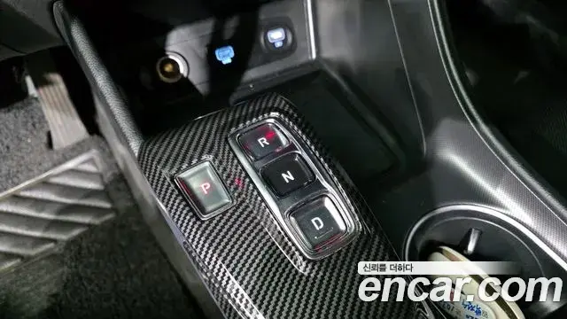 Hyundai Sonata Hybrid 2020 — Photo 13/20