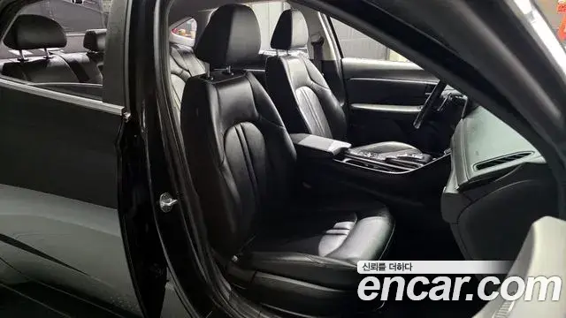 Hyundai Sonata Hybrid 2020 — Photo 6/20