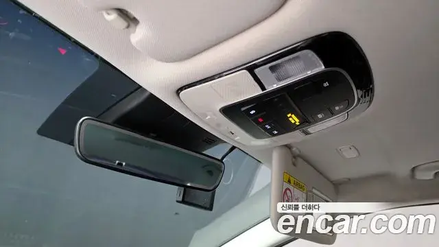 Hyundai Sonata Hybrid 2020 — Photo 14/20