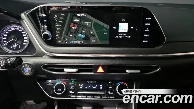 Hyundai Sonata Hybrid 2020 — Photo 11/20