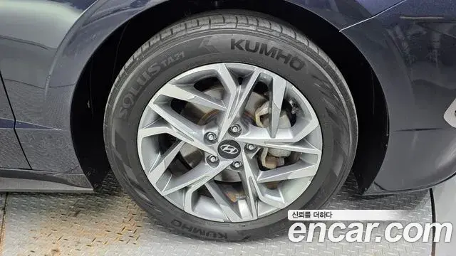 Hyundai Sonata Hybrid 2019 — Şəkil 15/20