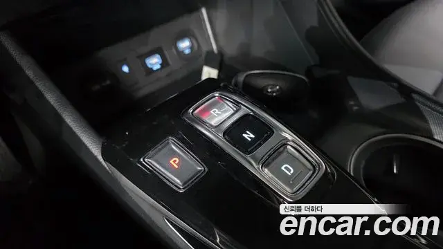 Hyundai Sonata Hybrid 2019 — Şəkil 14/20