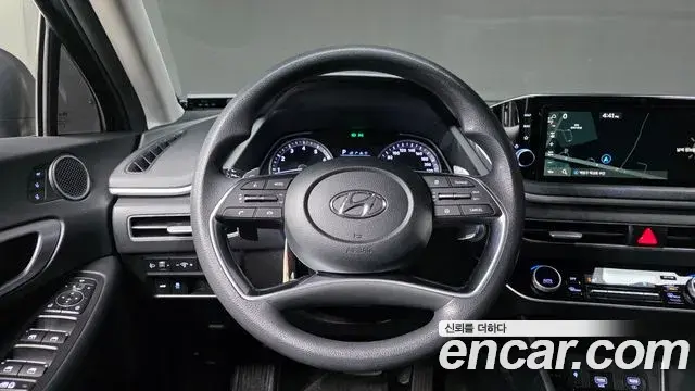 Hyundai Sonata Hybrid 2019 — Şəkil 17/20