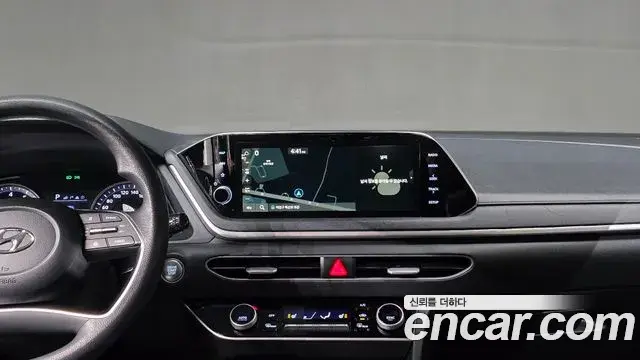 Hyundai Sonata Hybrid 2019 — Şəkil 12/20