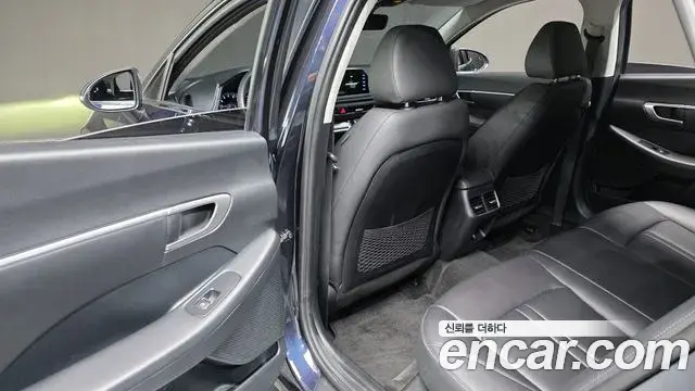 Hyundai Sonata Hybrid 2019 — Şəkil 8/20