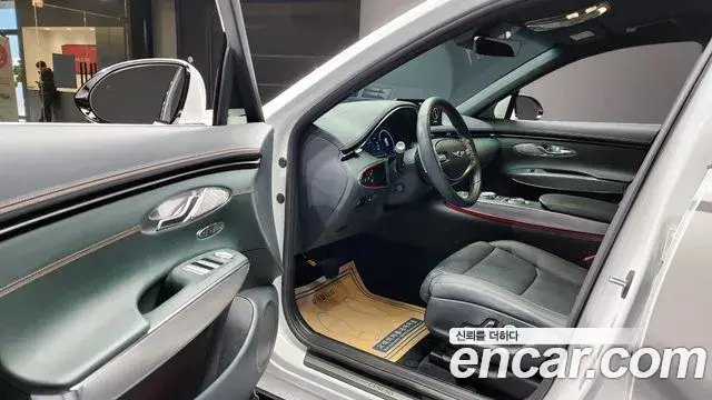 Genesis GV70 2023 — Şəkil 19/20