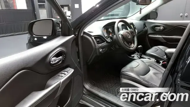 Jeep Cherokee 2022 — Şəkil 6/20