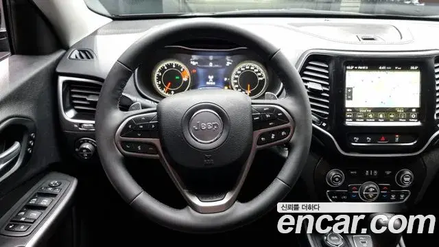 Jeep Cherokee 2022 — Şəkil 10/20
