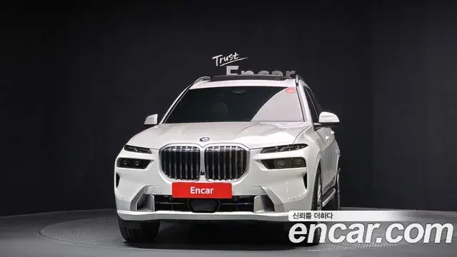 BMW X7 2025 — Photo 18/20