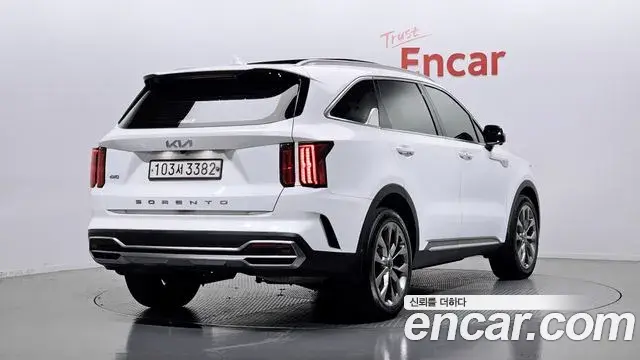 Kia Sorento 2021 — Photo 1/20