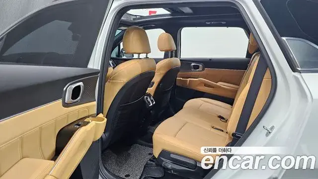 Kia Sorento 2021 — Photo 5/20