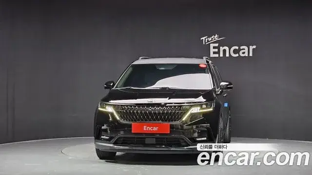 Kia Carnival 2021 — Фото 3/20