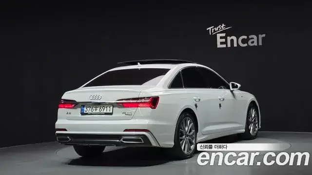 Audi A6 2023 — ფოტო 14/20