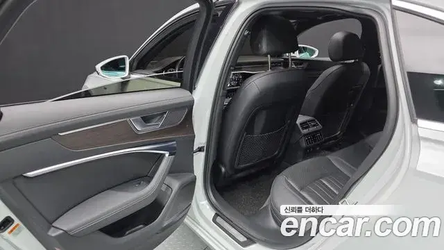 Audi A6 2023 — ფოტო 17/20
