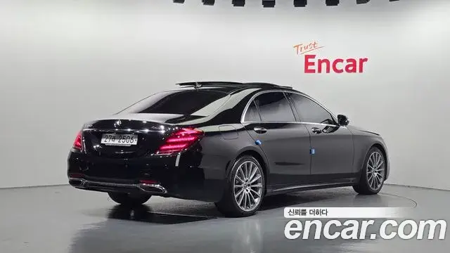 Mercedes-Benz S-Class 2018 — Фото 2/20