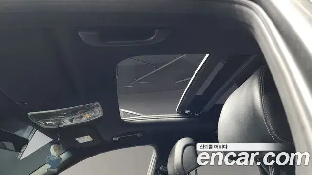 Genesis GV70 2021 — Şəkil 12/20