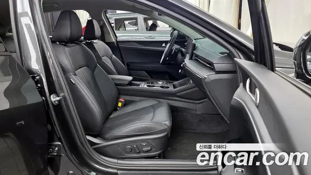 Kia K5 2025 — ფოტო 8/20