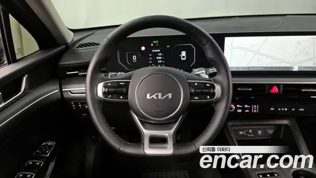Kia K5 2025 — ფოტო 13/20