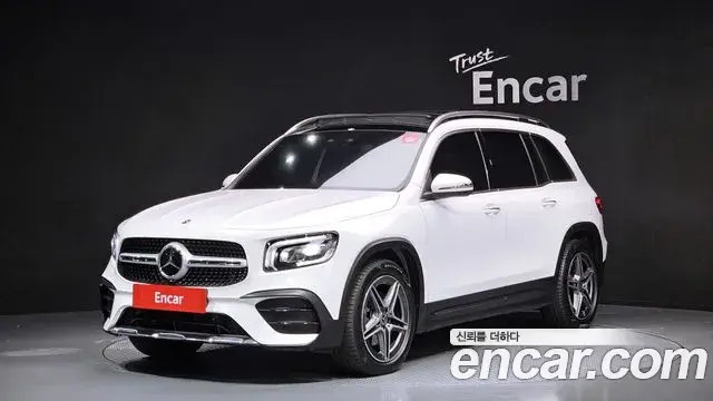 Mercedes-Benz GLB-Class 2022 — ფოტო 6/20