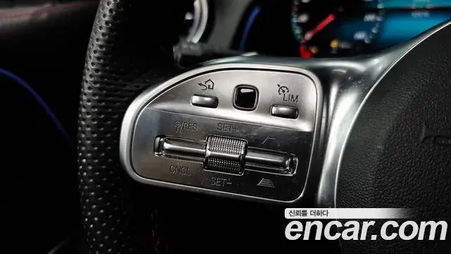 Mercedes-Benz GLB-Class 2022 — ფოტო 20/20