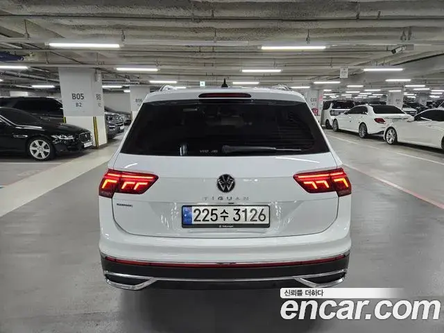 Volkswagen Tiguan Allspace 2022 — Photo 16/20
