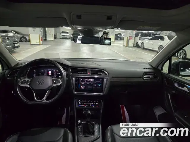 Volkswagen Tiguan Allspace 2022 — Photo 11/20