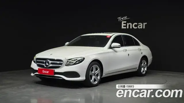 Mercedes-Benz E-Class 2018 — Photo 2/20
