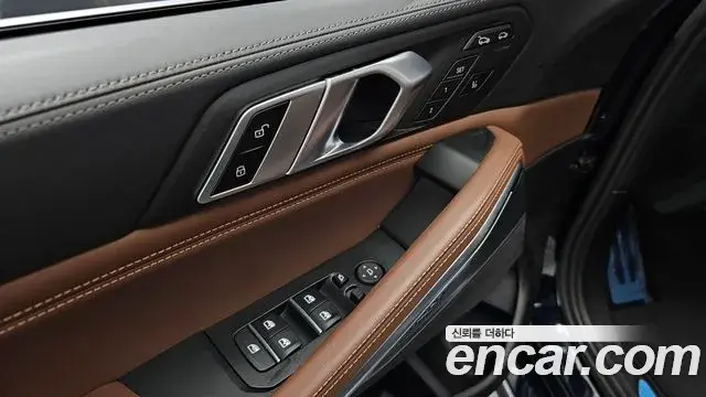 BMW X6 2022 — Фото 16/20