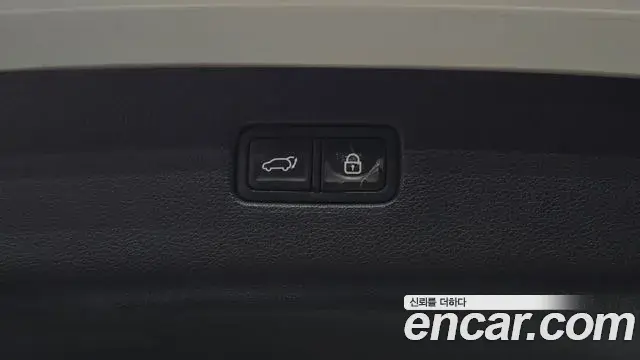 Genesis GV80 2021 — ფოტო 14/20