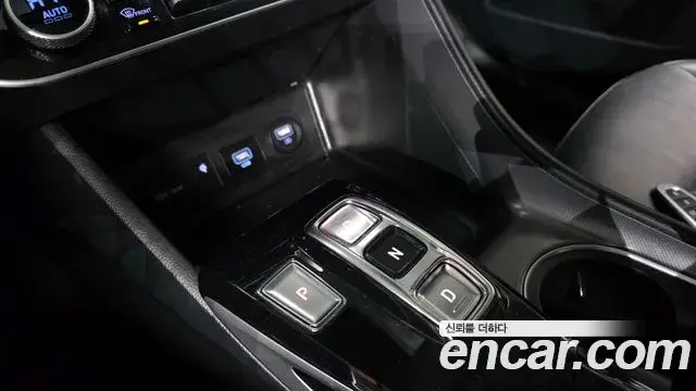 Hyundai Sonata Hybrid 2022 — Photo 19/20