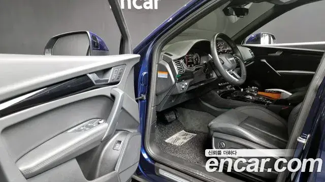 Audi Q5 2022 — ფოტო 15/20