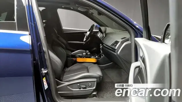 Audi Q5 2022 — ფოტო 7/20