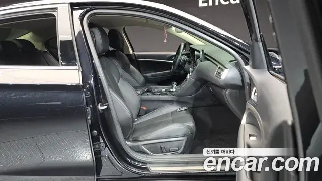 Genesis G70 2022 — ფოტო 4/20
