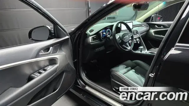 Genesis G70 2022 — ფოტო 18/20