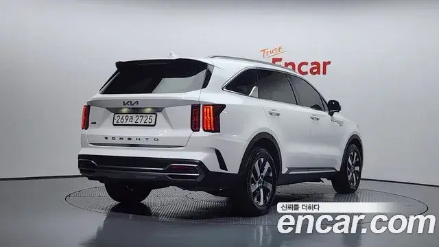 Kia Sorento 2021 — Фото 2/20