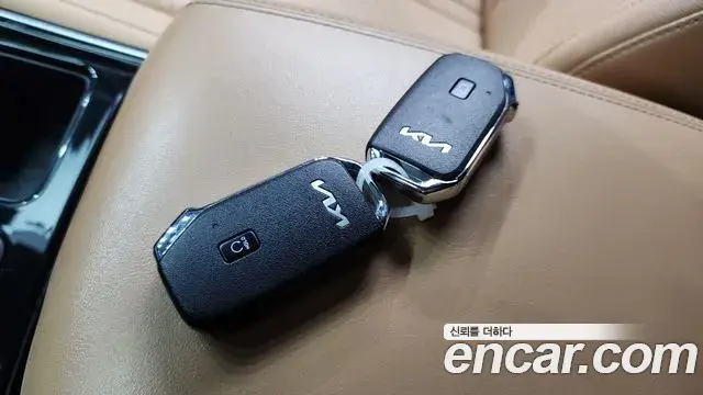 Kia Sorento 2021 — Фото 18/20