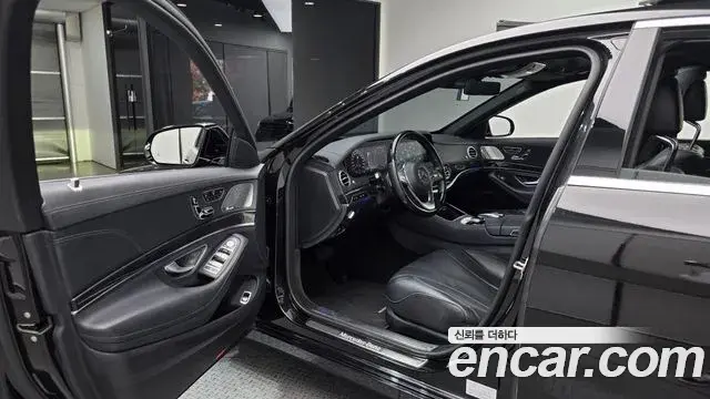 Mercedes-Benz S-Class 2019 — Photo 8/20