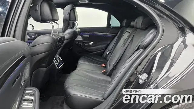 Mercedes-Benz S-Class 2019 — Photo 6/20
