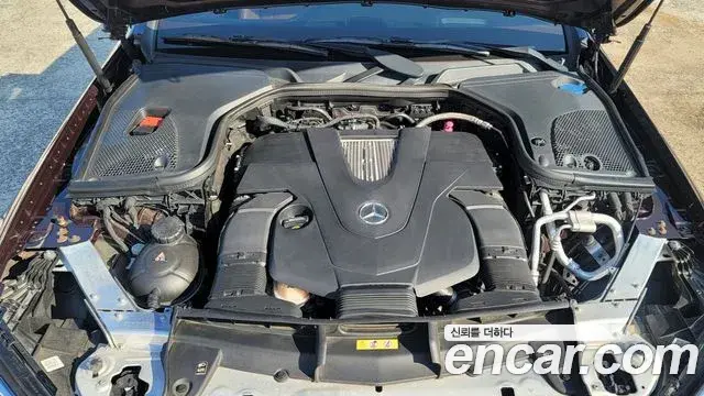 Mercedes-Benz E-Class 2020 — Şəkil 19/20