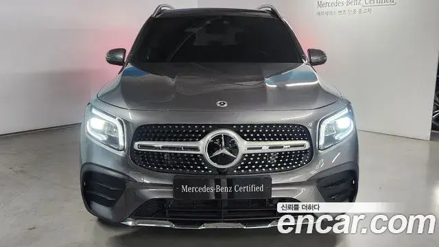 Mercedes-Benz GLB-Class 2022 — Photo 11/18