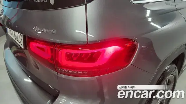 Mercedes-Benz GLB-Class 2022 — Photo 4/18
