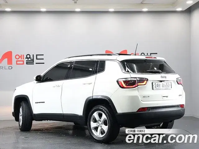 Jeep Compass 2019 — Фото 3/20