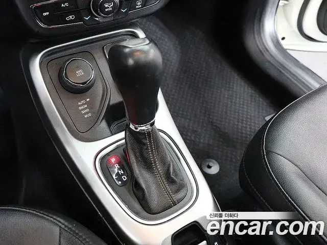 Jeep Compass 2019 — Фото 7/20