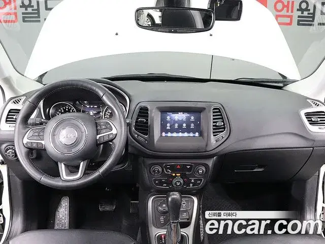 Jeep Compass 2019 — Фото 14/20