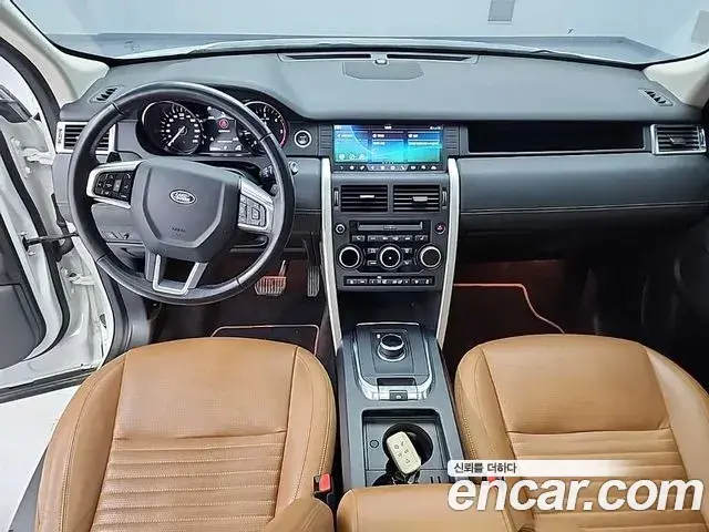 Land Rover Discovery Sport 2019 — ფოტო 8/20