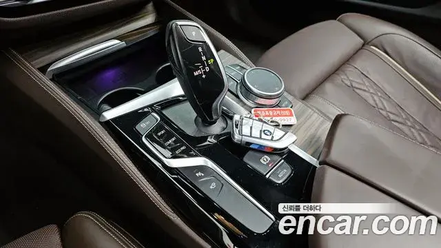 BMW 5 Series 2020 — Фото 9/20