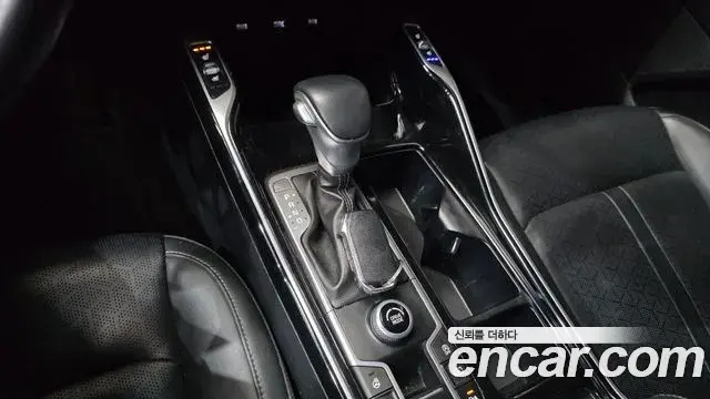 Kia Sorento 2021 — ფოტო 16/20