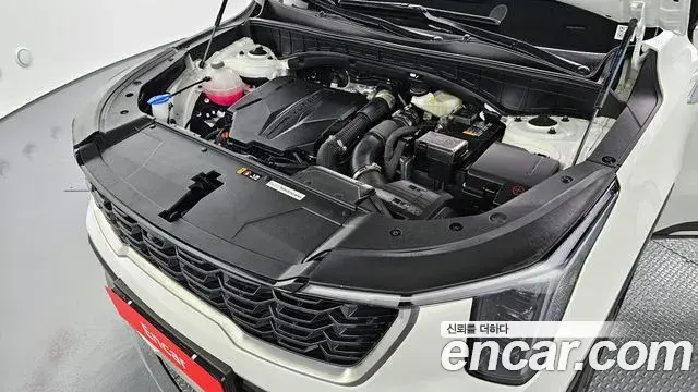 Kia Sorento 2024 — Şəkil 17/20