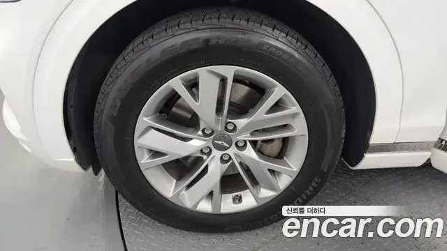 Genesis GV70 2021 — Şəkil 9/20