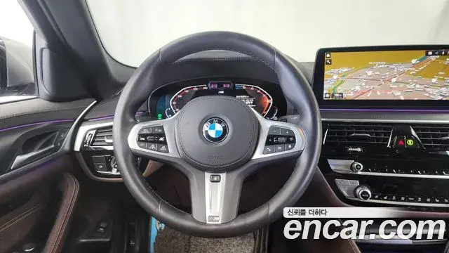 BMW 5 Series 2023 — Photo 18/20